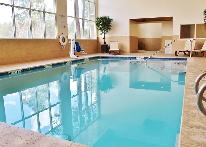 Greentree & Hotel 2*